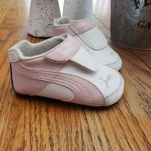 Puma girls kinder fit pink and white shoes